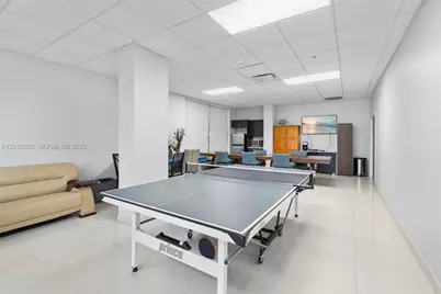 1621 Collins Ave #PH1002, Miami Beach, FL 33139 - Photo 35