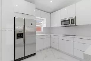 164 NW 85th Ct, Miami, FL 33126 - Photo 9