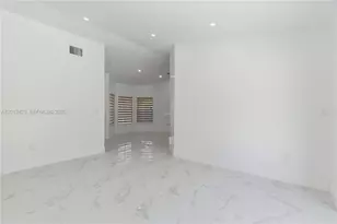 164 NW 85th Ct, Miami, FL 33126 - Photo 5
