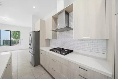4356 NW 80th Ave, Doral, FL 33166 - Photo 11