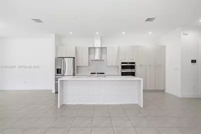 4356 NW 80th Ave, Doral, FL 33166 - Photo 7