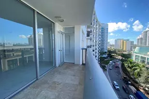 6039 Collins Ave, Miami Beach, FL 33140 - Photo 29