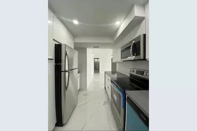 6039 Collins Ave #1033, Miami Beach, FL 33140 - Photo 7
