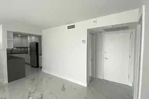 6039 Collins Ave, Miami Beach, FL 33140 - Photo 5