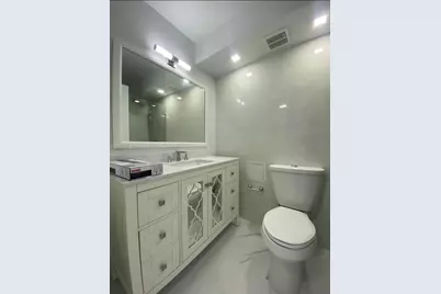 6039 Collins Ave #1033, Miami Beach, FL 33140 - Photo 23