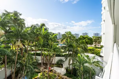 21055 Yacht Club Dr #605, Aventura, FL 33180 - Photo 25