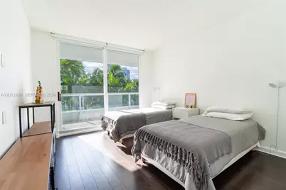 21055 Yacht Club Dr #605, Aventura, FL 33180 - Photo 19
