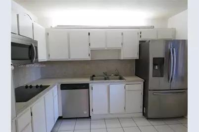 205 Lakeview Dr #102, Weston, FL 33326 - Photo 9