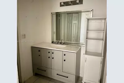 205 Lakeview Dr #102, Weston, FL 33326 - Photo 23