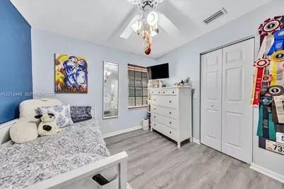 1634 Sandpiper Cir, Weston, FL 33327 - Photo 49