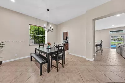 1634 Sandpiper Cir, Weston, FL 33327 - Photo 13