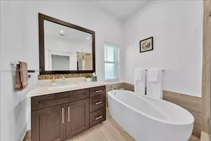1634 Sandpiper Cir, Weston, FL 33327 - Photo 47