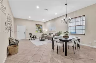 1634 Sandpiper Cir, Weston, FL 33327 - Photo 11