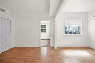 452 NE 30th St, Miami, FL 33137 - Photo 49