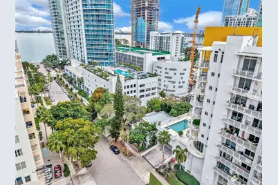 452 NE 30th St, Miami, FL 33137 - Photo 3