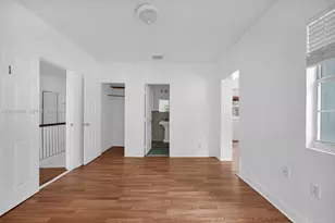 452 NE 30th St, Miami, FL 33137 - Photo 15