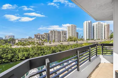 3500 Mystic Pointe Dr #604, Aventura, FL 33180 - Photo 23