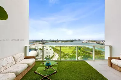 1040 Biscayne Blvd #1602, Miami, FL 33132 - Photo 1
