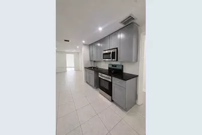 1861 NW 112th St, Miami, FL 33167 - Photo 5