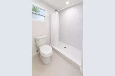 1861 NW 112th St, Miami, FL 33167 - Photo 11