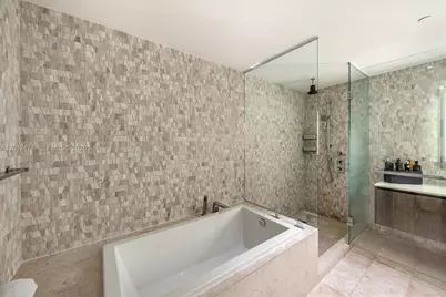 68 SE 6th St #3407, Miami, FL 33131 - Photo 21