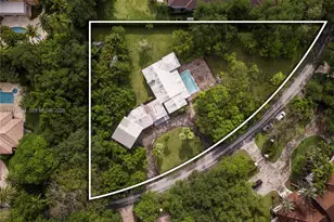 10851 SW 68th Ave, Pinecrest, FL 33156 - Photo 3