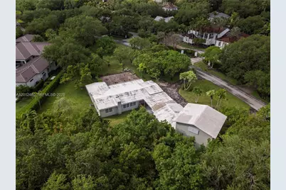 10851 SW 68th Ave, Pinecrest, FL 33156 - Photo 5