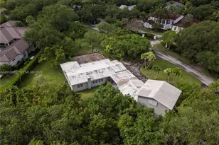 10851 SW 68th Ave, Pinecrest, FL 33156 - Photo 5