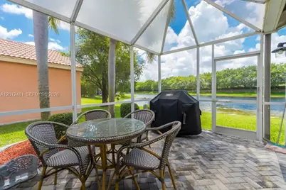 4421 Dogwood Cir, Weston, FL 33331 - Photo 39