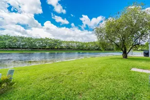 4421 Dogwood Cir, Weston, FL 33331 - Photo 31