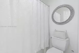 4421 Dogwood Cir, Weston, FL 33331 - Photo 11