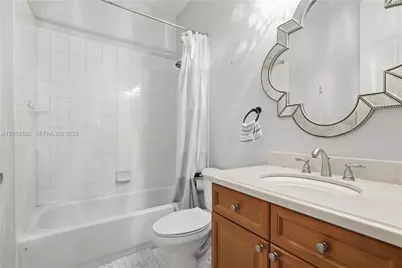 1422 Victoria Isle Dr, Weston, FL 33327 - Photo 49