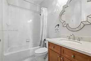 1422 Victoria Isle Dr, Weston, FL 33327 - Photo 49