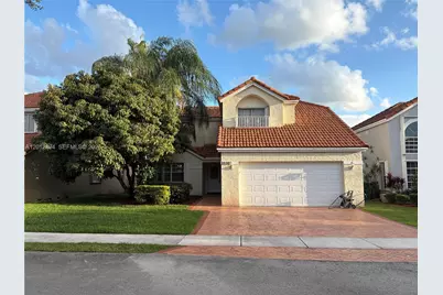 2638 Oak Park Cir, Davie, FL 33328 - Photo 1
