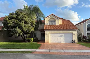 2638 Oak Park Cir, Davie, FL 33328 - Photo 1