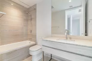 18975 Collins Ave, Sunny Isles Beach, FL 33160 - Photo 3