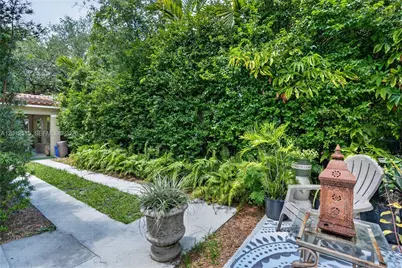 Guest House San Miguel #REAR, Coral Gables, FL 33134 - Photo 3