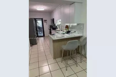 1656 W 57th Ter, Hialeah, FL 33012 - Photo 9
