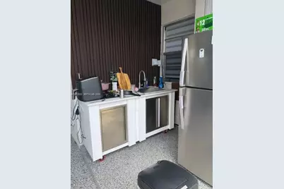 1656 W 57th Ter, Hialeah, FL 33012 - Photo 35