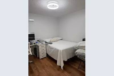 1656 W 57th Ter, Hialeah, FL 33012 - Photo 15