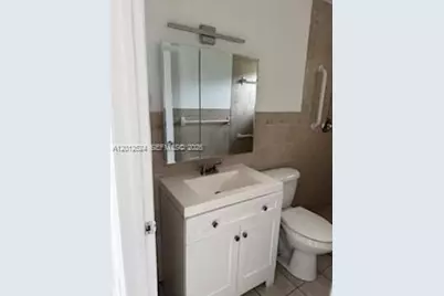 1074 NW 27th St #0, Miami, FL 33127 - Photo 7