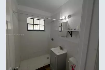 2140 NW 1st Ter, Miami, FL 33125 - Photo 27