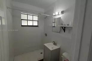 2140 NW 1st Terrace, Miami, FL 33125 - Photo 27