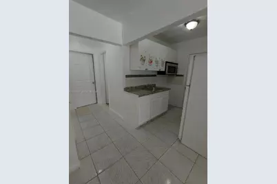 2140 NW 1st Ter, Miami, FL 33125 - Photo 13