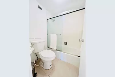 100 Lincoln Rd #1009, Miami Beach, FL 33139 - Photo 7