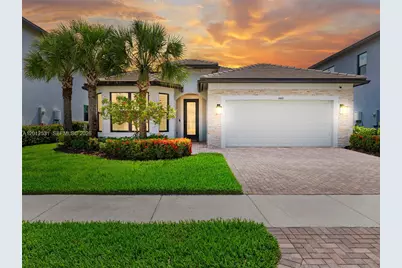 4460 Waterside Dr, Oakland Park, FL 33309 - Photo 1