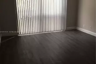 9810 NW 10th St, Pembroke Pines, FL 33024 - Photo 11