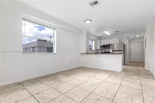 520 SW 5th St, Miami, FL 33130 - Photo 15