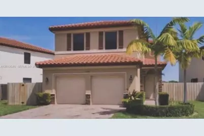 2401 NE 2nd Dr, Homestead, FL 33033 - Photo 1