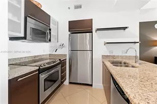 950 Brickell Bay Dr, Miami, FL 33131 - Photo 3
